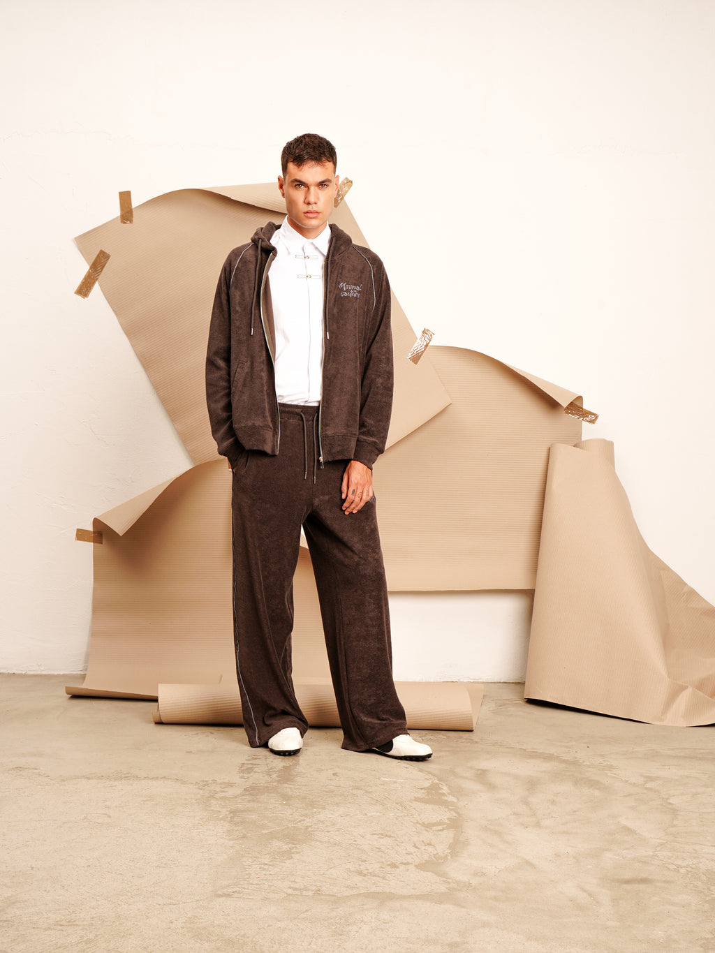 Tuta Velour con ricami Brown
