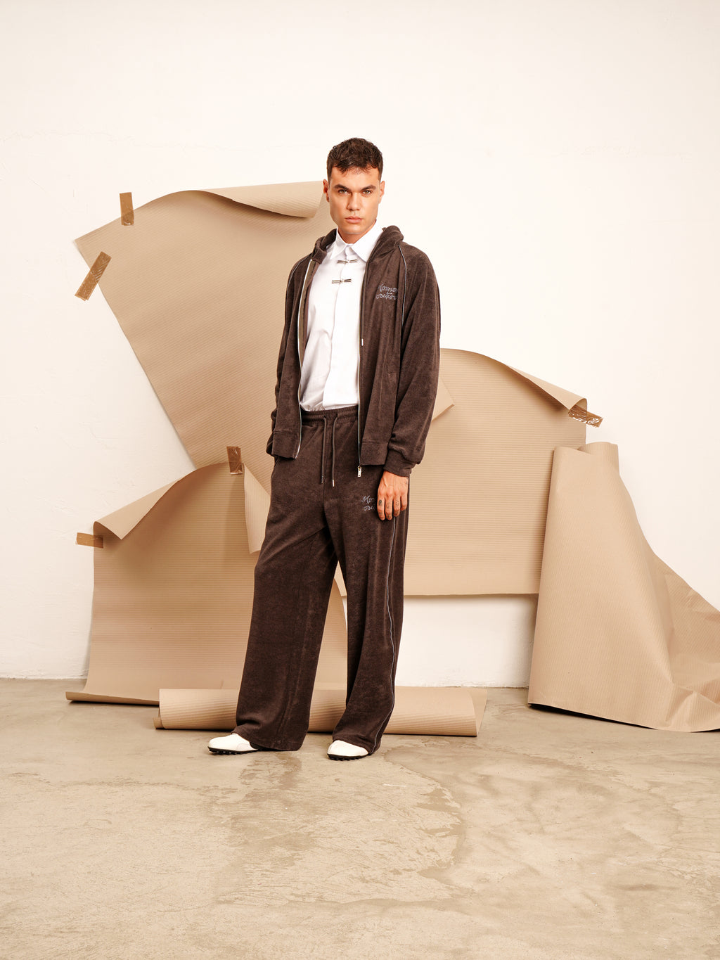 Tuta Velour con ricami Brown