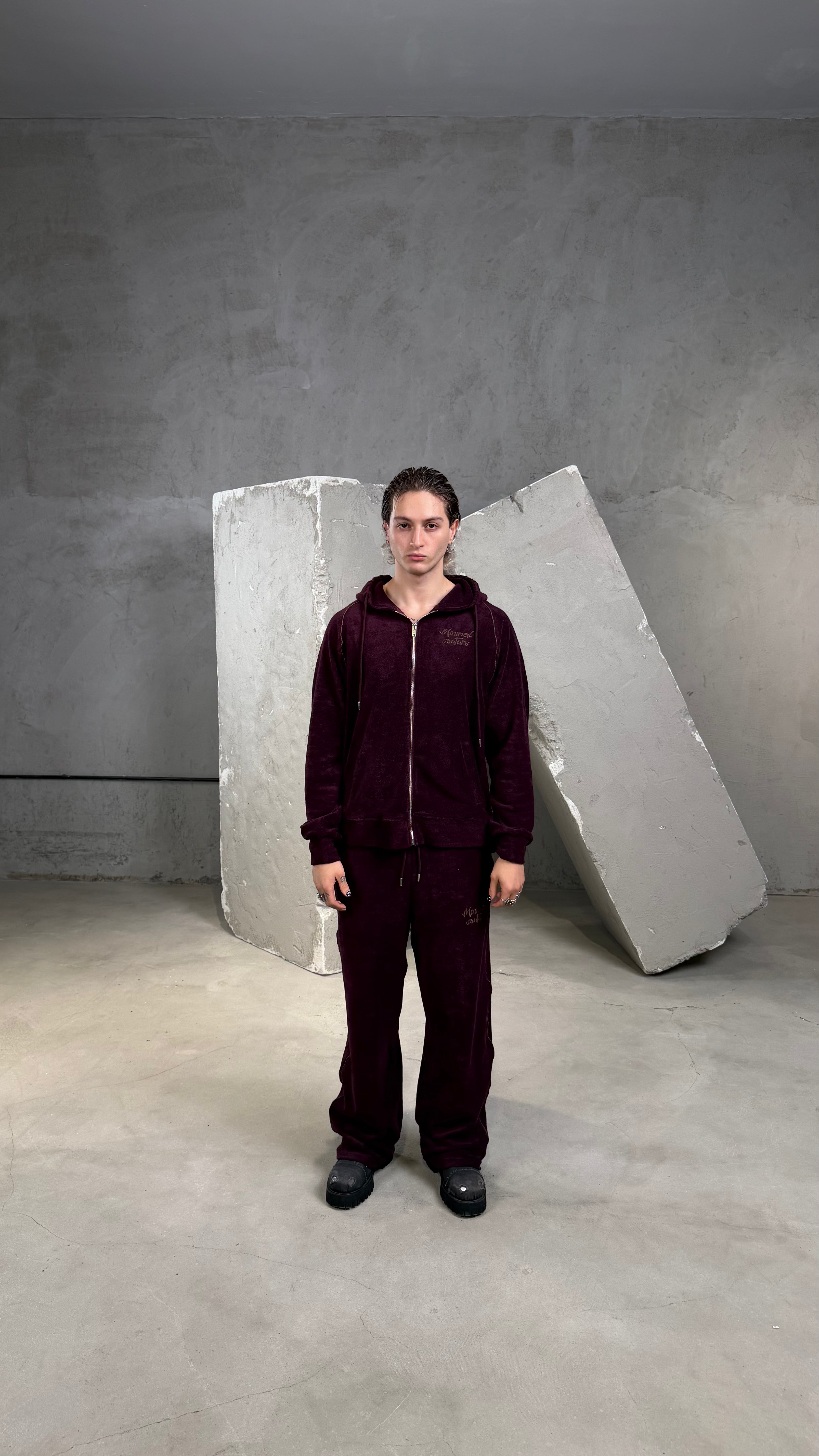 Tuta Velour con ricami Bordeaux