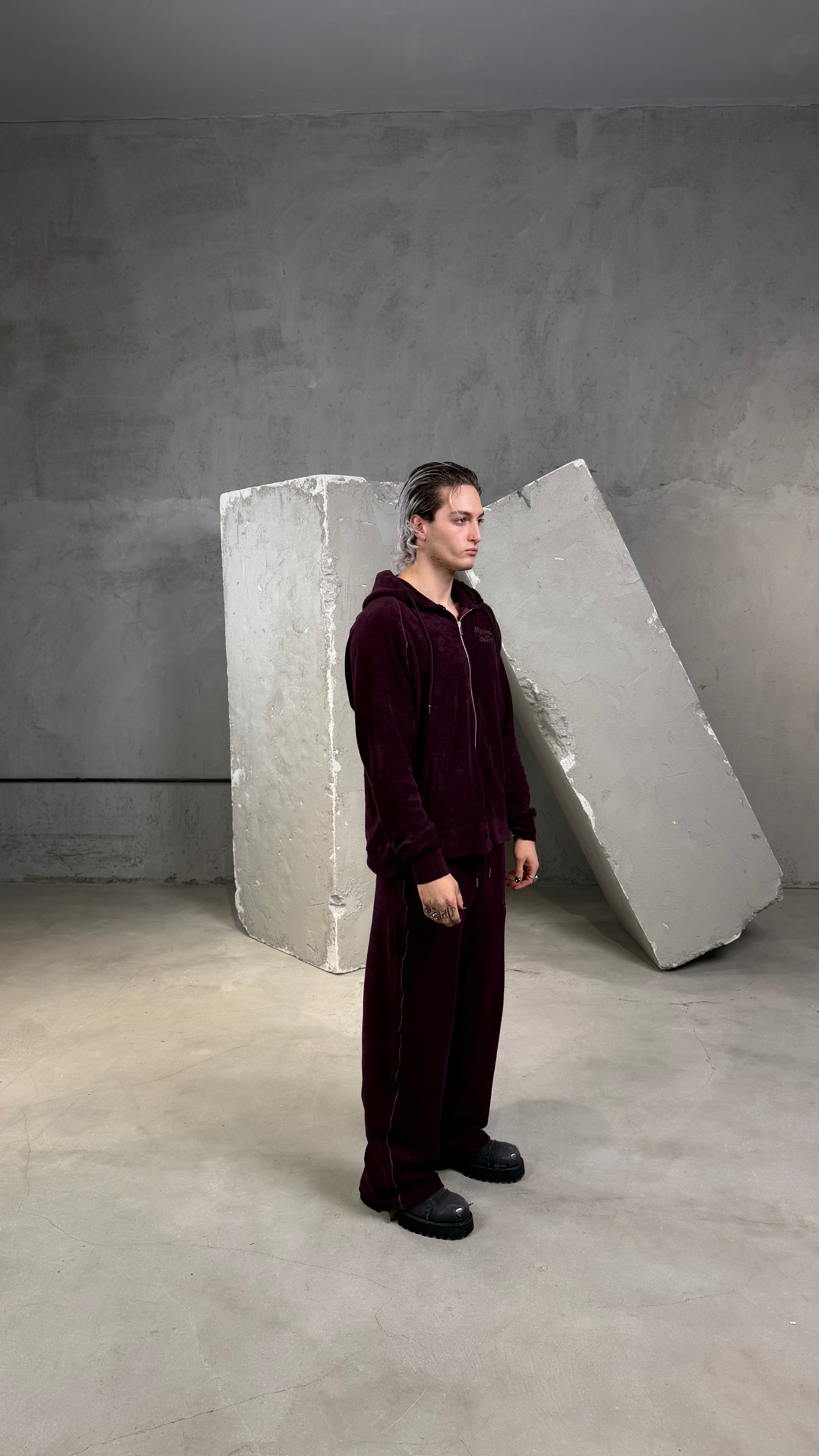 Tuta Velour con ricami Bordeaux