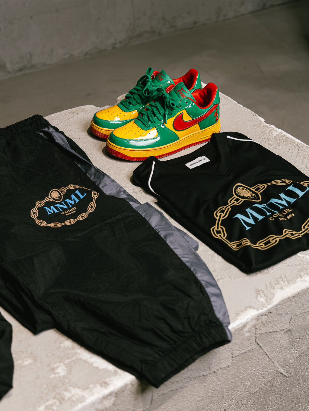 Set tuta con t-shirt