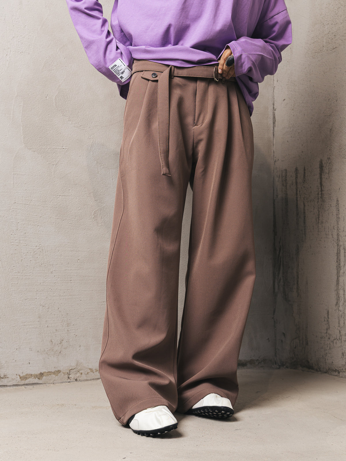 Pantalone classico sartoriale con cinturino Beige