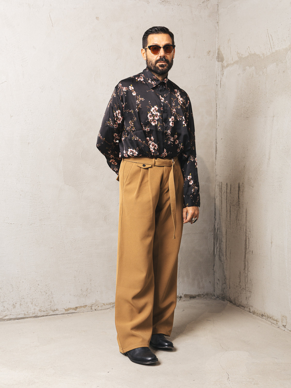 Pantalone classico sartoriale con cinturino Senape