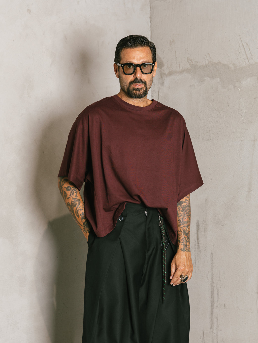 T-shirt crop over Luna Bordeaux