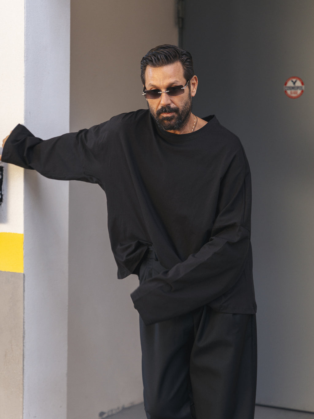 Longsleeve crop over Limited Edition Luna Black