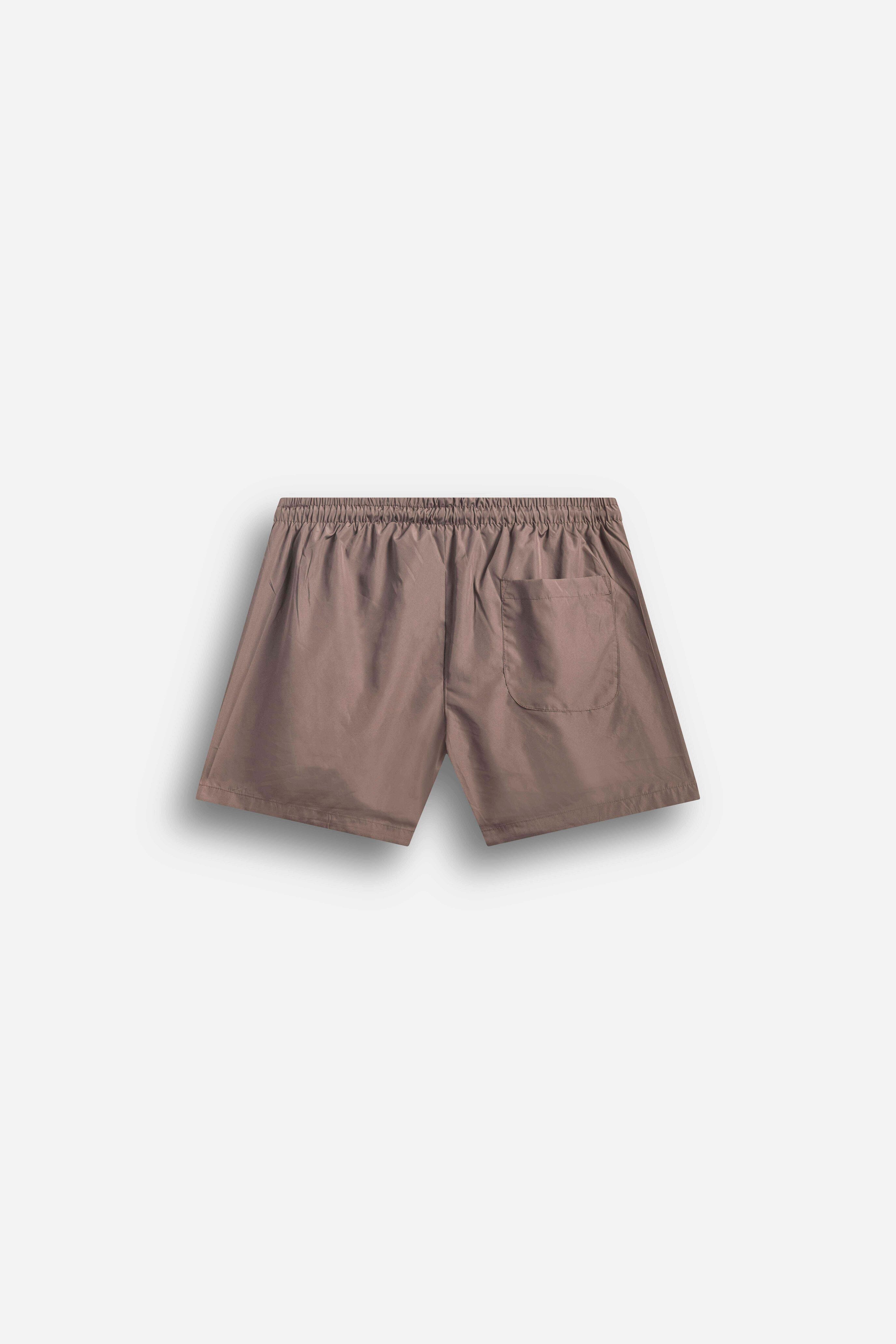 Costume Brown