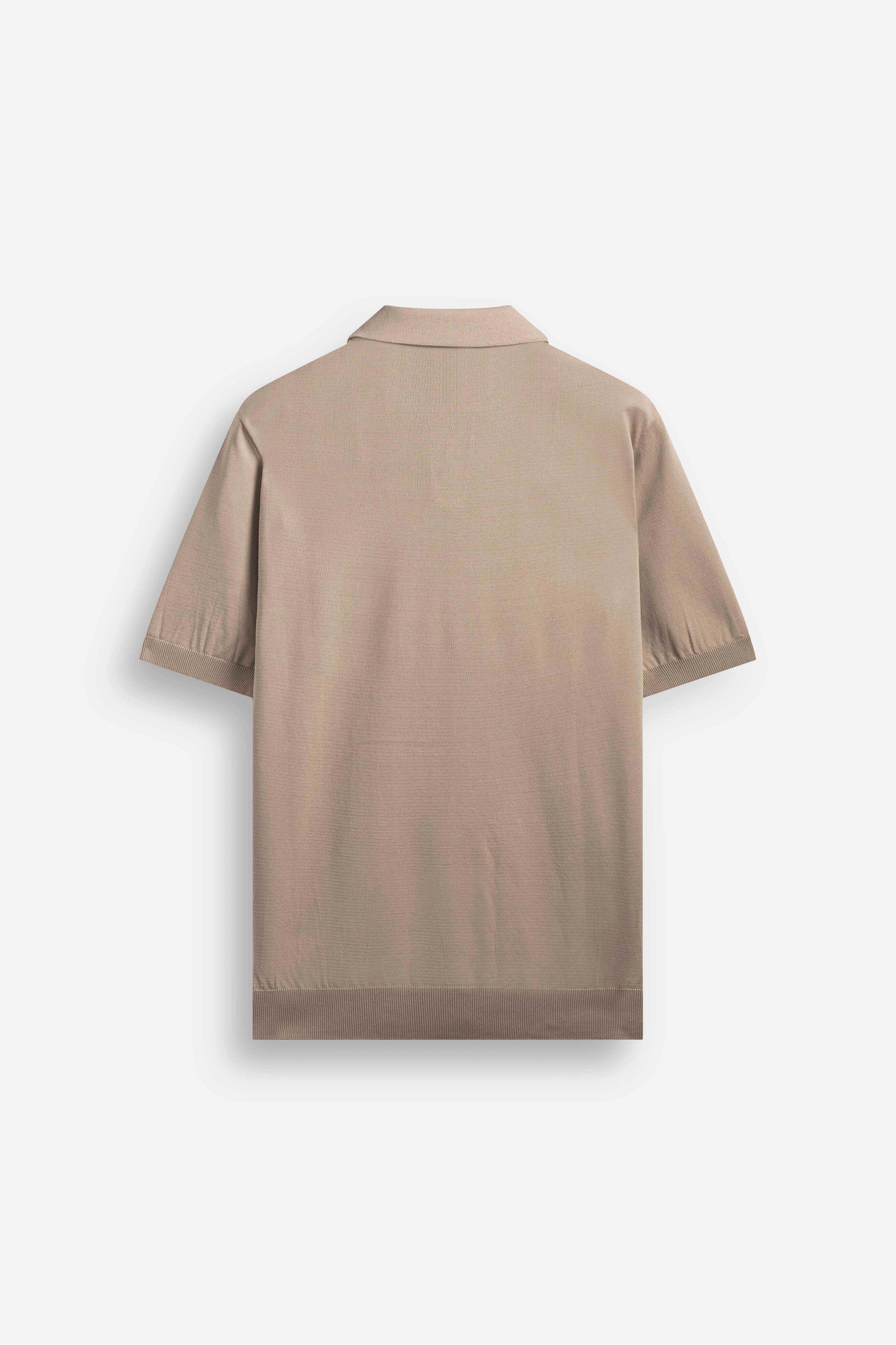 Polo con scollo aperto Beige