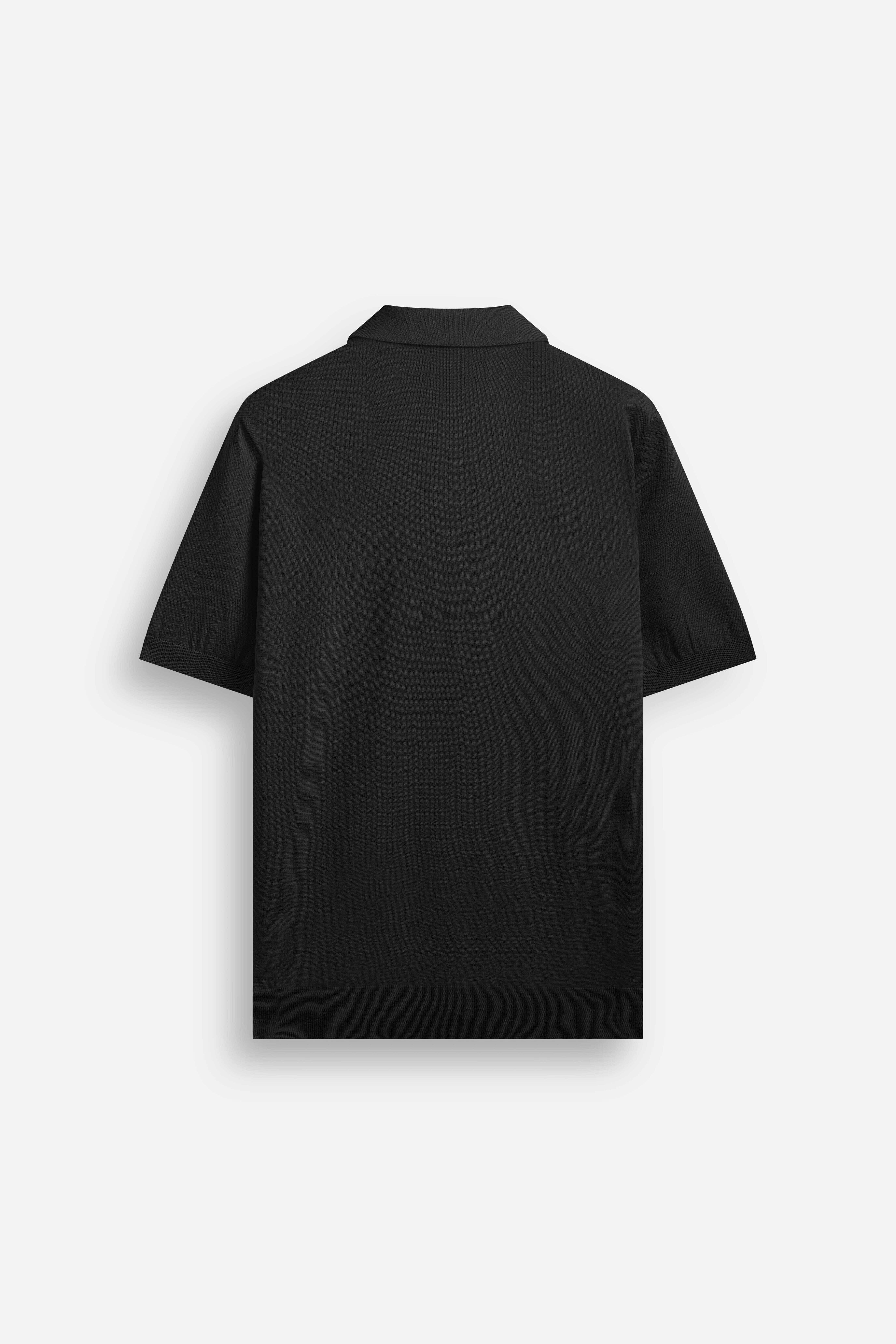 Polo con scollo aperto Black