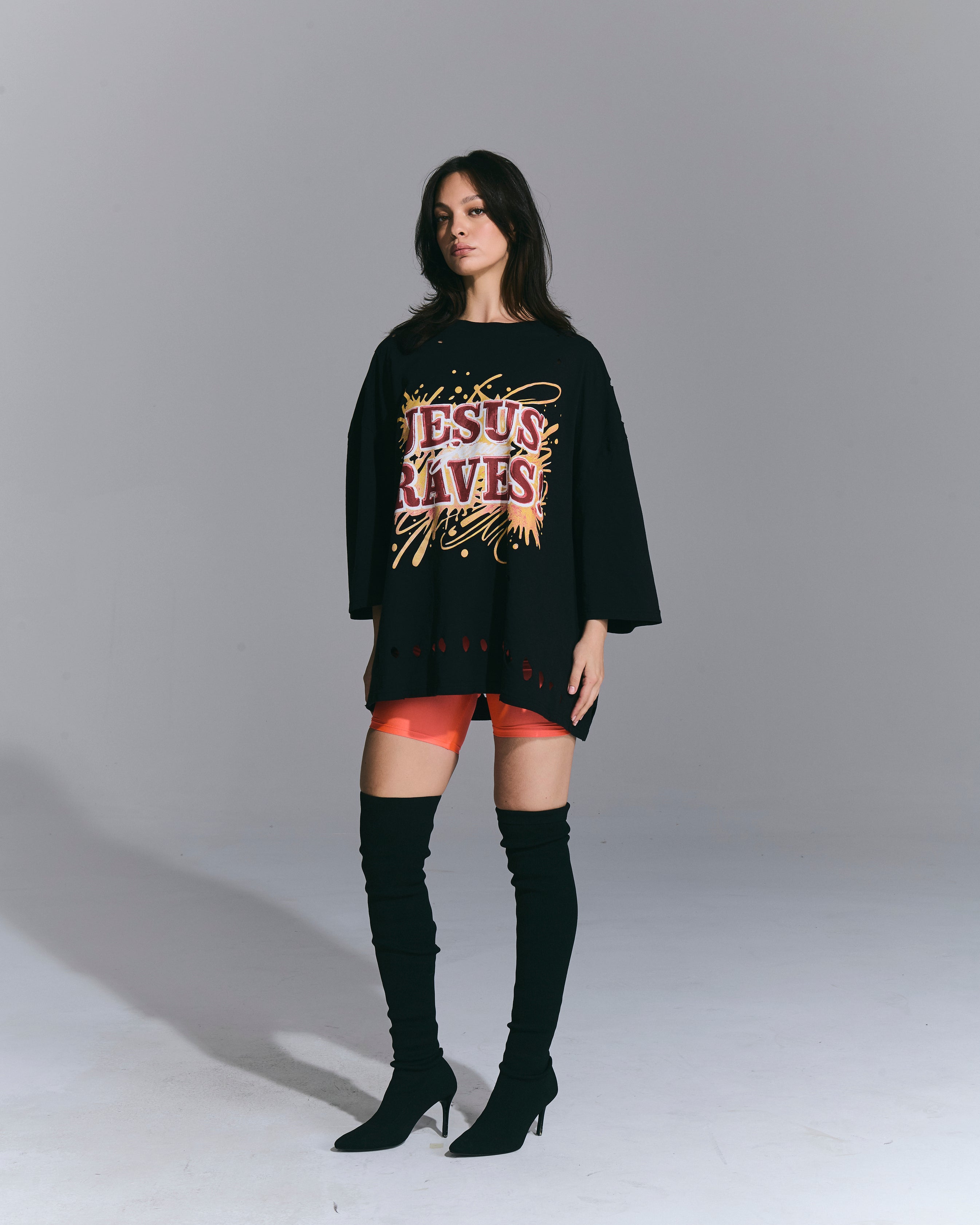 T-Shirt Oversize “Jesus Saves”