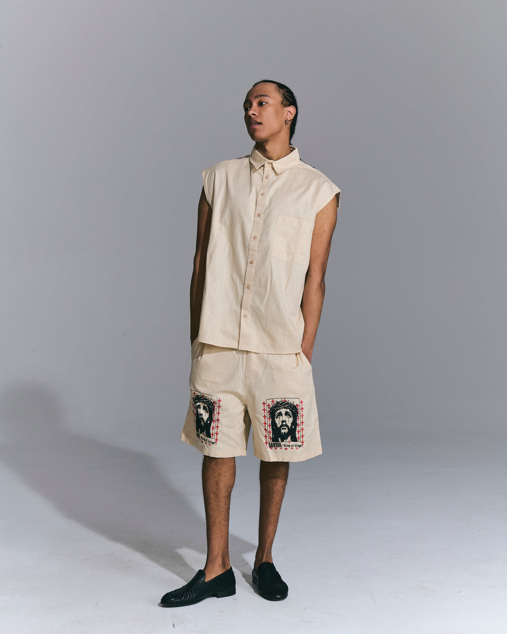 Camicia smanicata “Savior” – Beige