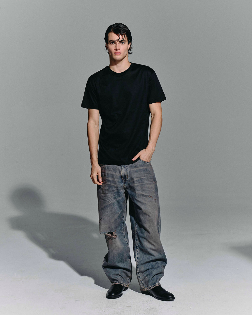 T-Shirt “Essential” – Black